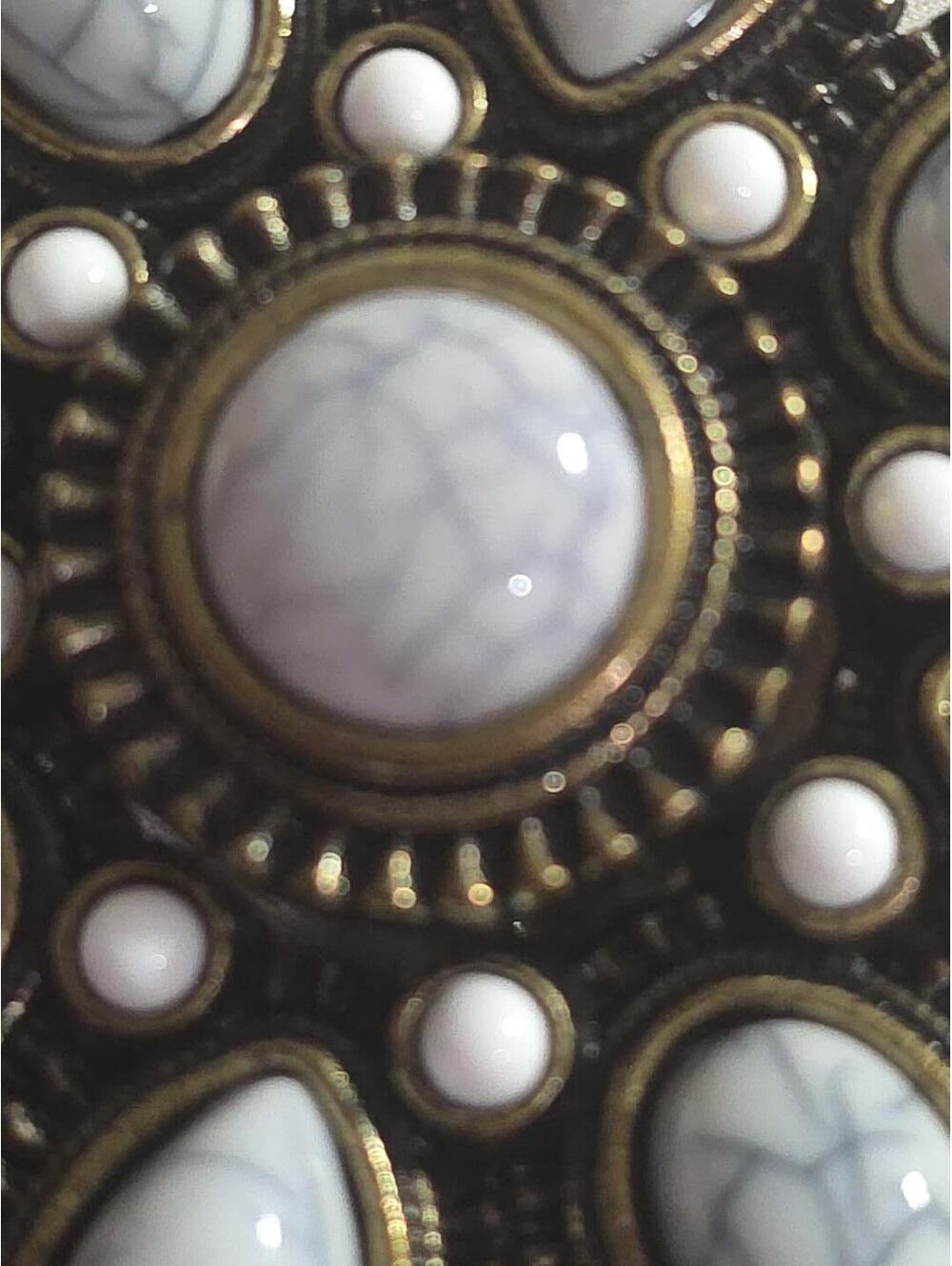 Premier Designs Brooch - Picture 3 of 6